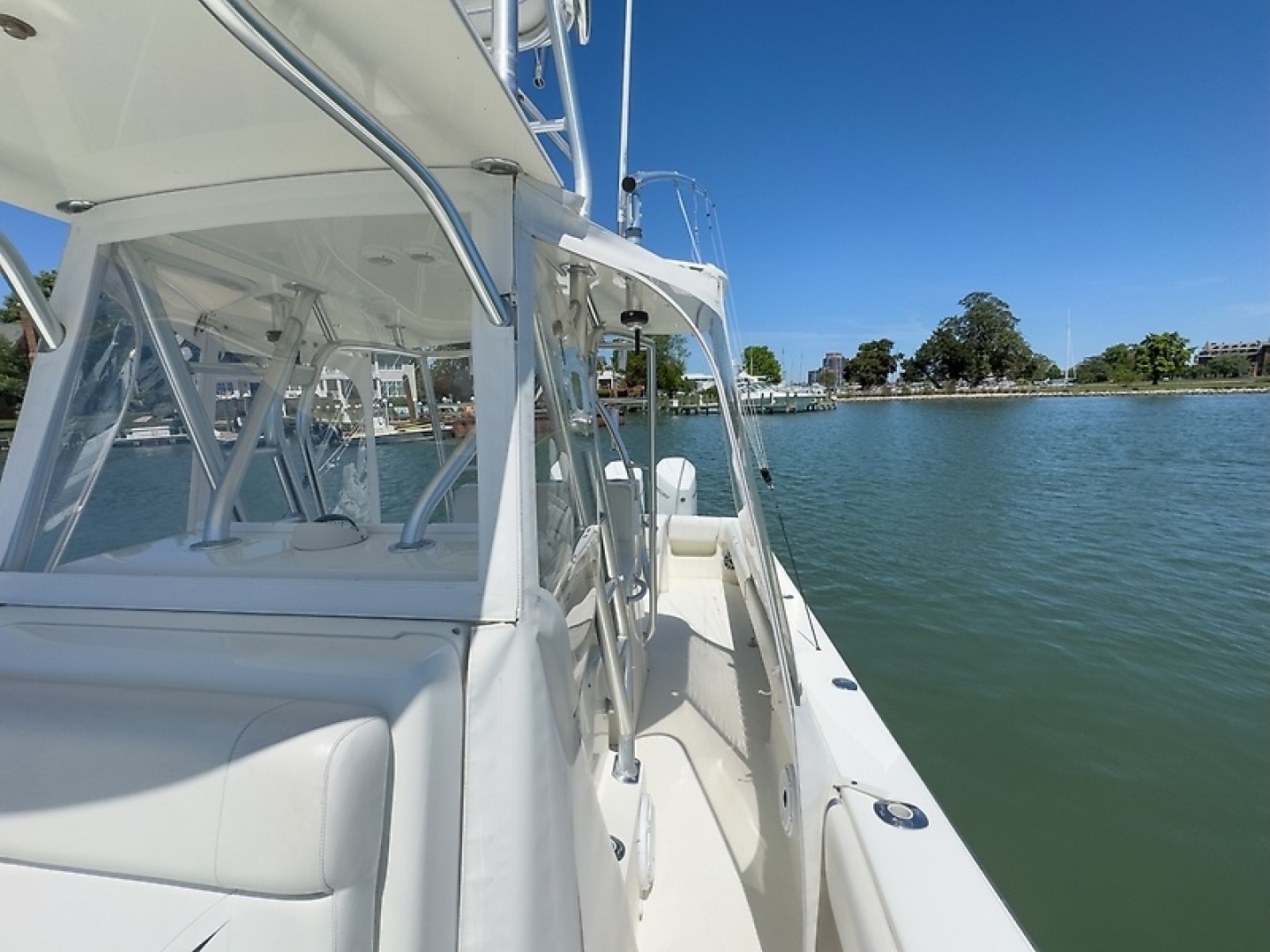 SeaVee-340B 2014-Liquid Therapy Hampton-Virginia-United States-0005670604-6053097 | Thumbnail