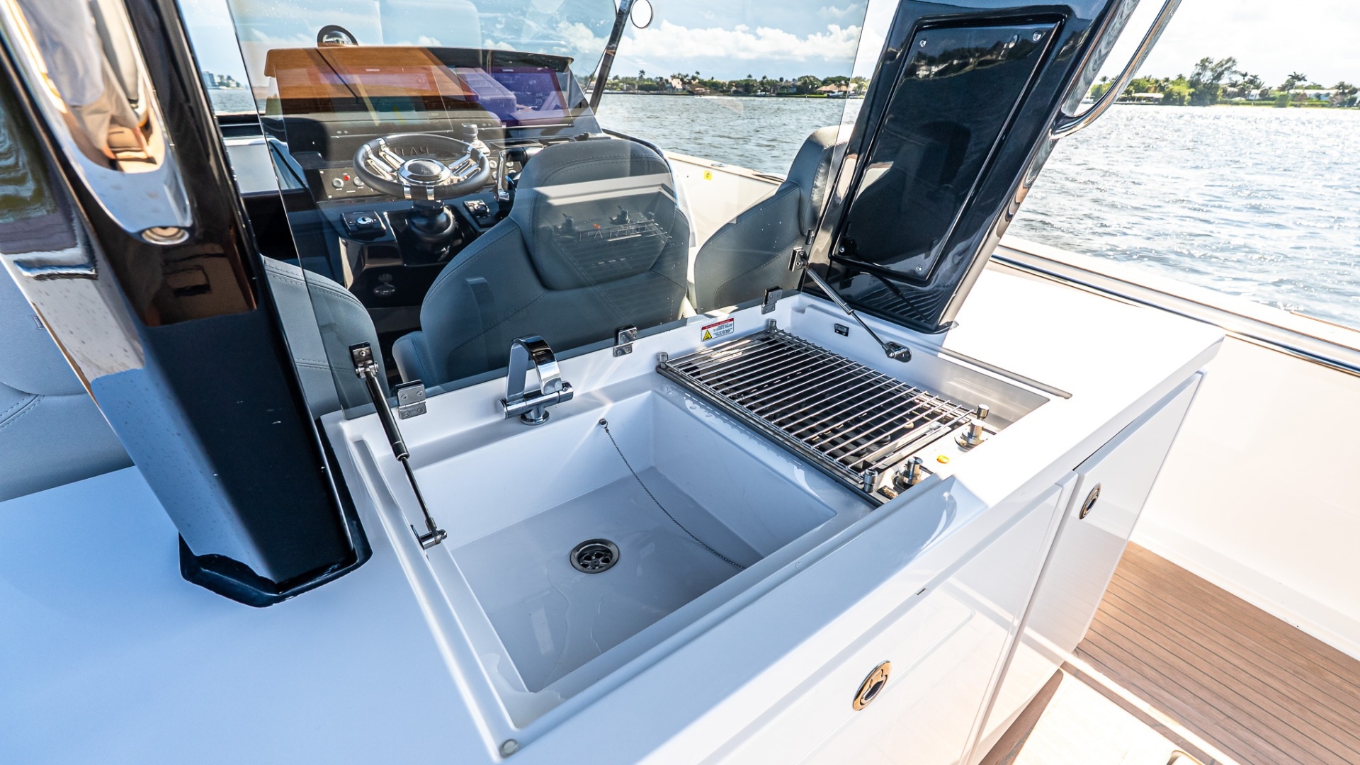 Pardo Yachts-38 2023-Good Juju Palm Beach-Florida-United States-6067314 | Thumbnail