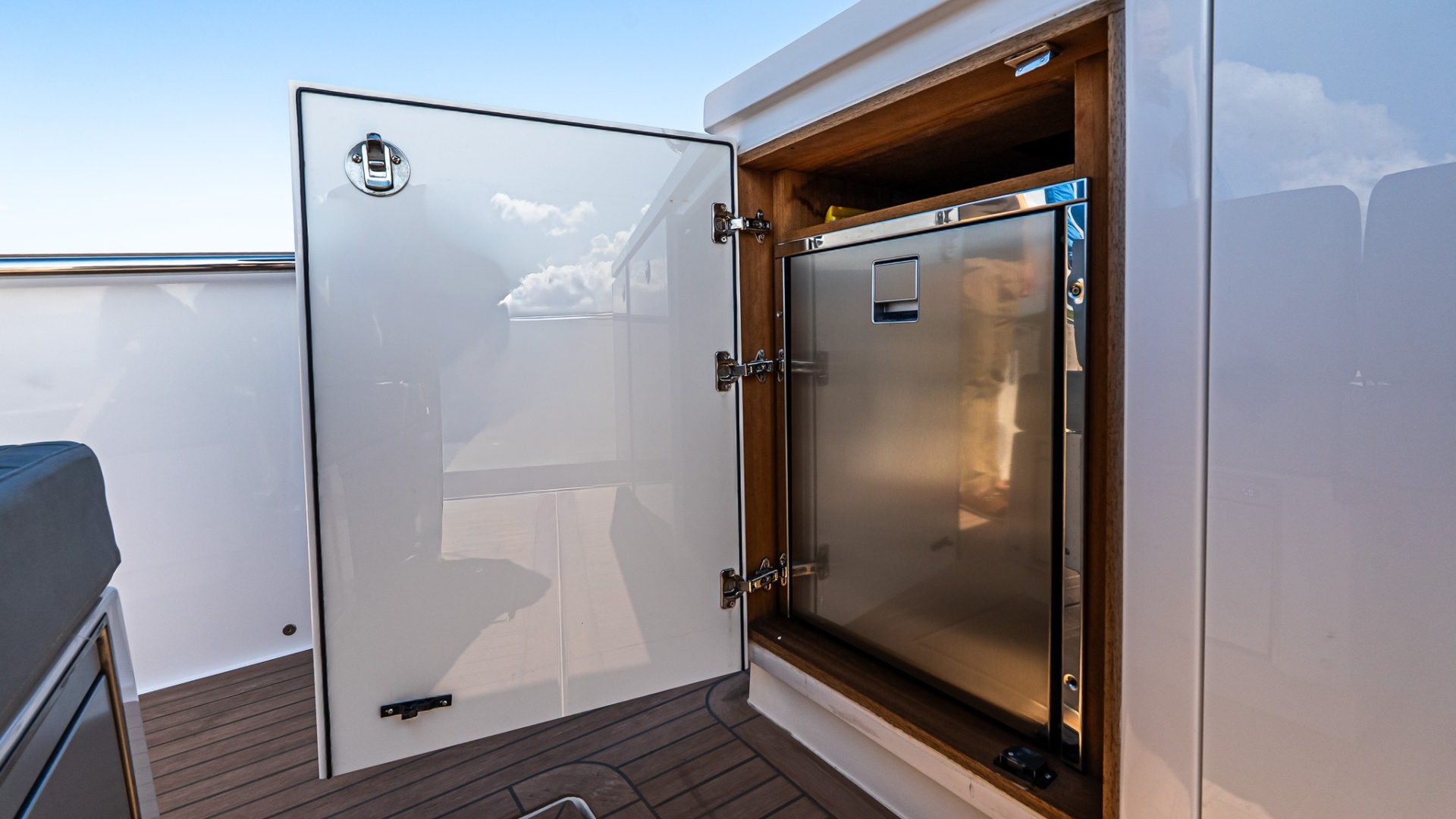 Pardo Yachts-38 2023-Good Juju Palm Beach-Florida-United States-6067312 | Thumbnail