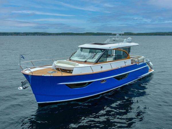 Burger-48 CUSTOM 2019-BLUE MILWAUKEE-Wisconsin-United States-6053447