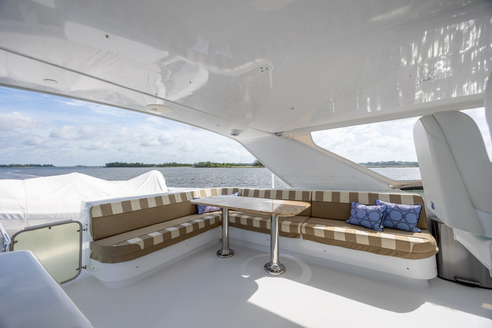 Hatteras-Motor Yacht 2008-Krohs Nest Wilmington-North Carolina-United States-6224269 | Thumbnail