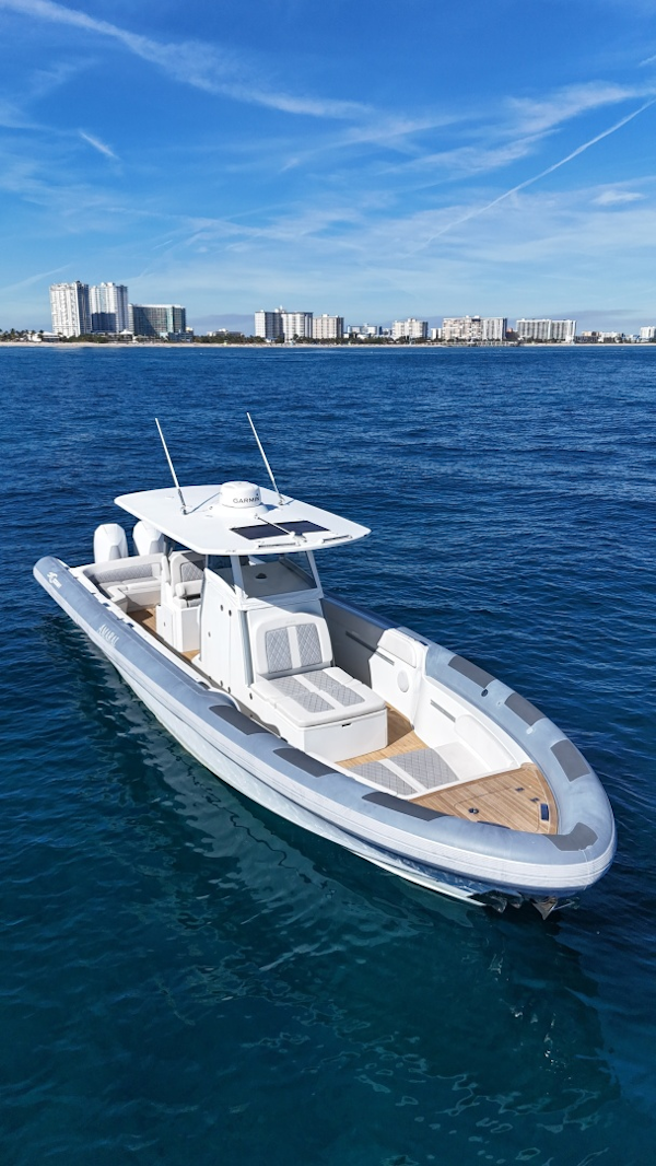 Ocean 1-370 2022 -Ft Lauderdale-Florida-United States-6053603