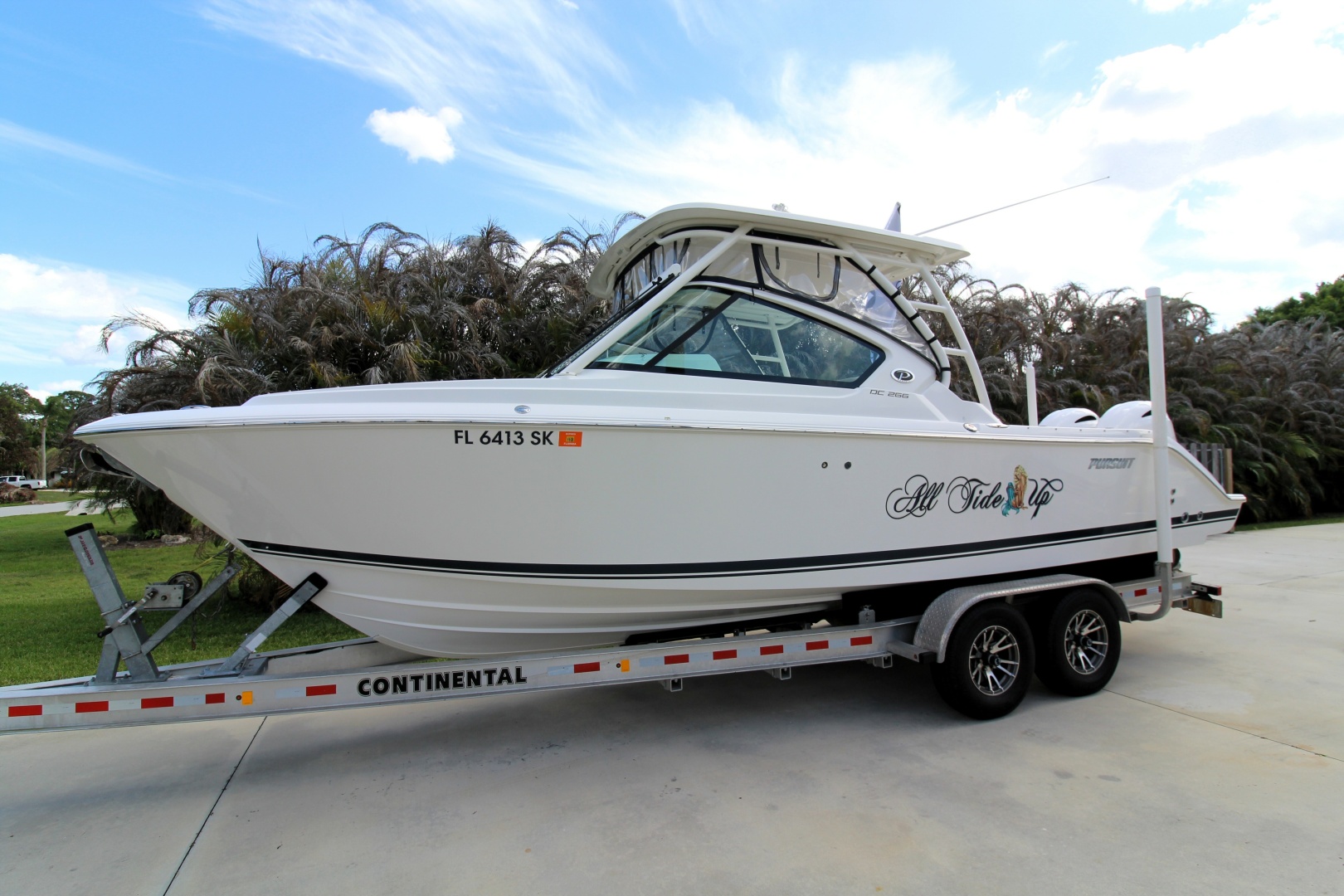 Pursuit-DC 266 2019 -Stuart-Florida-United States-6065274 | Thumbnail