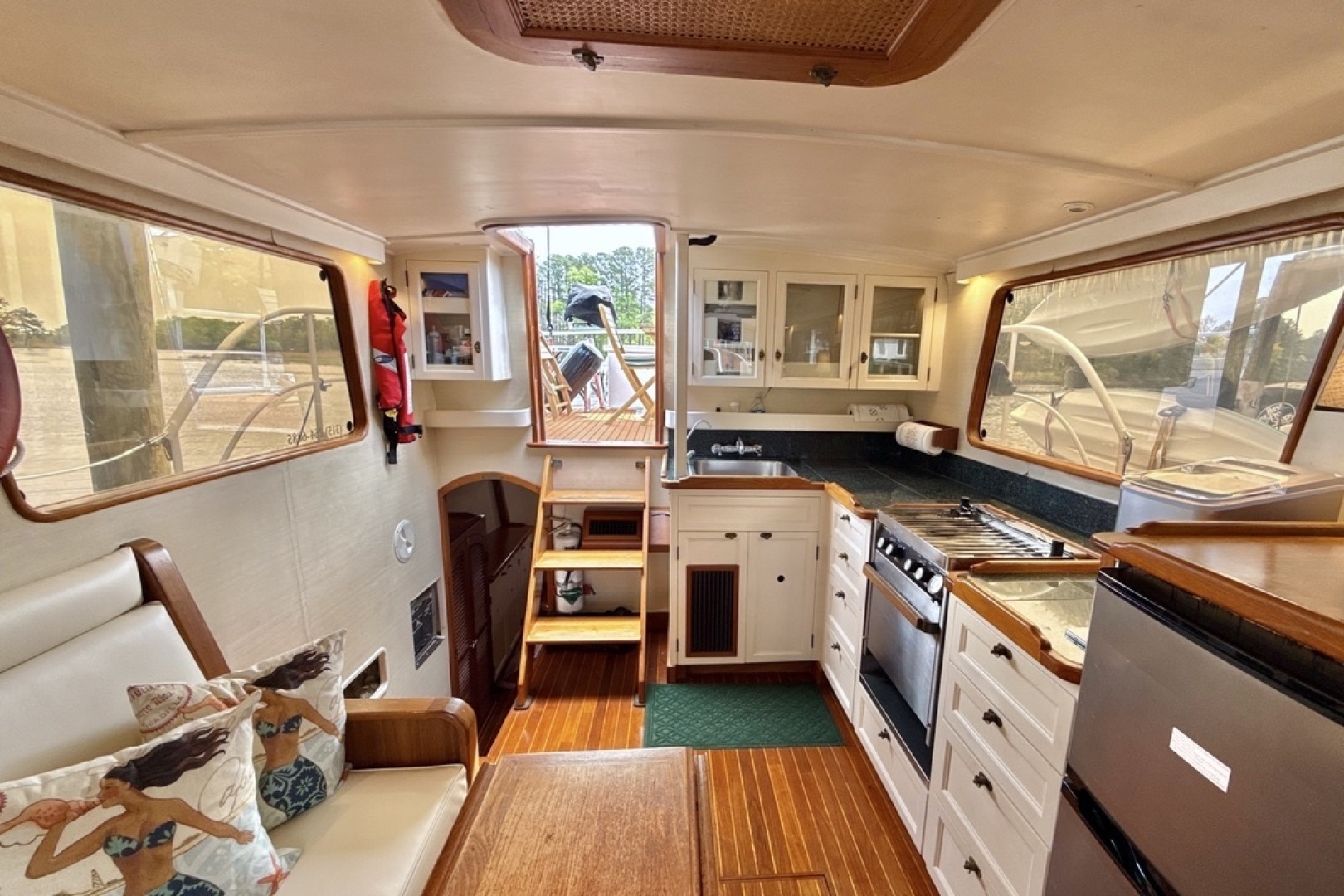 MetalCraft 1985-SYLPHIDE Chesapeake-Virginia-United States-Saloon Aft-6054815 | Thumbnail