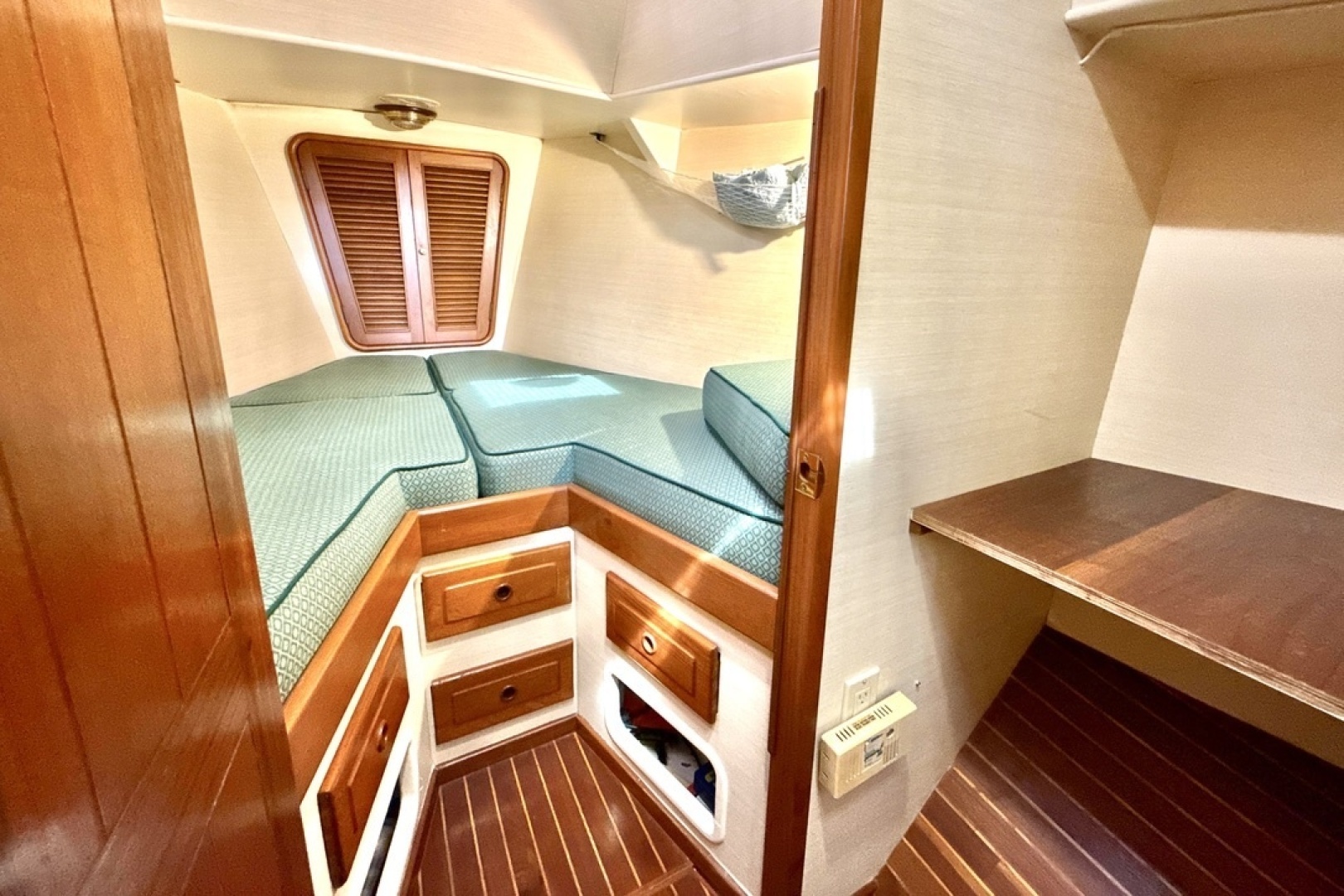 MetalCraft 1985-SYLPHIDE Chesapeake-Virginia-United States-Forward Stateroom-6054823 | Thumbnail