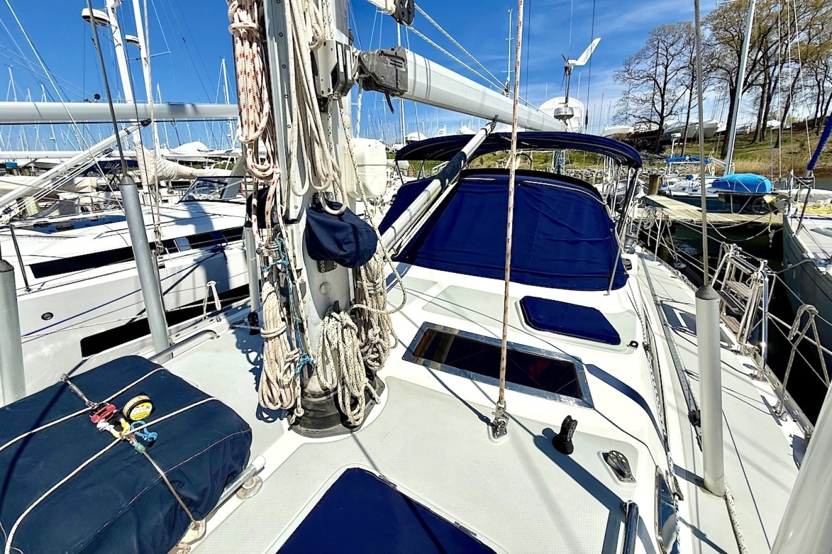 Hylas-49 1998-Mara Annapolis-Maryland-United States-6054788 | Thumbnail