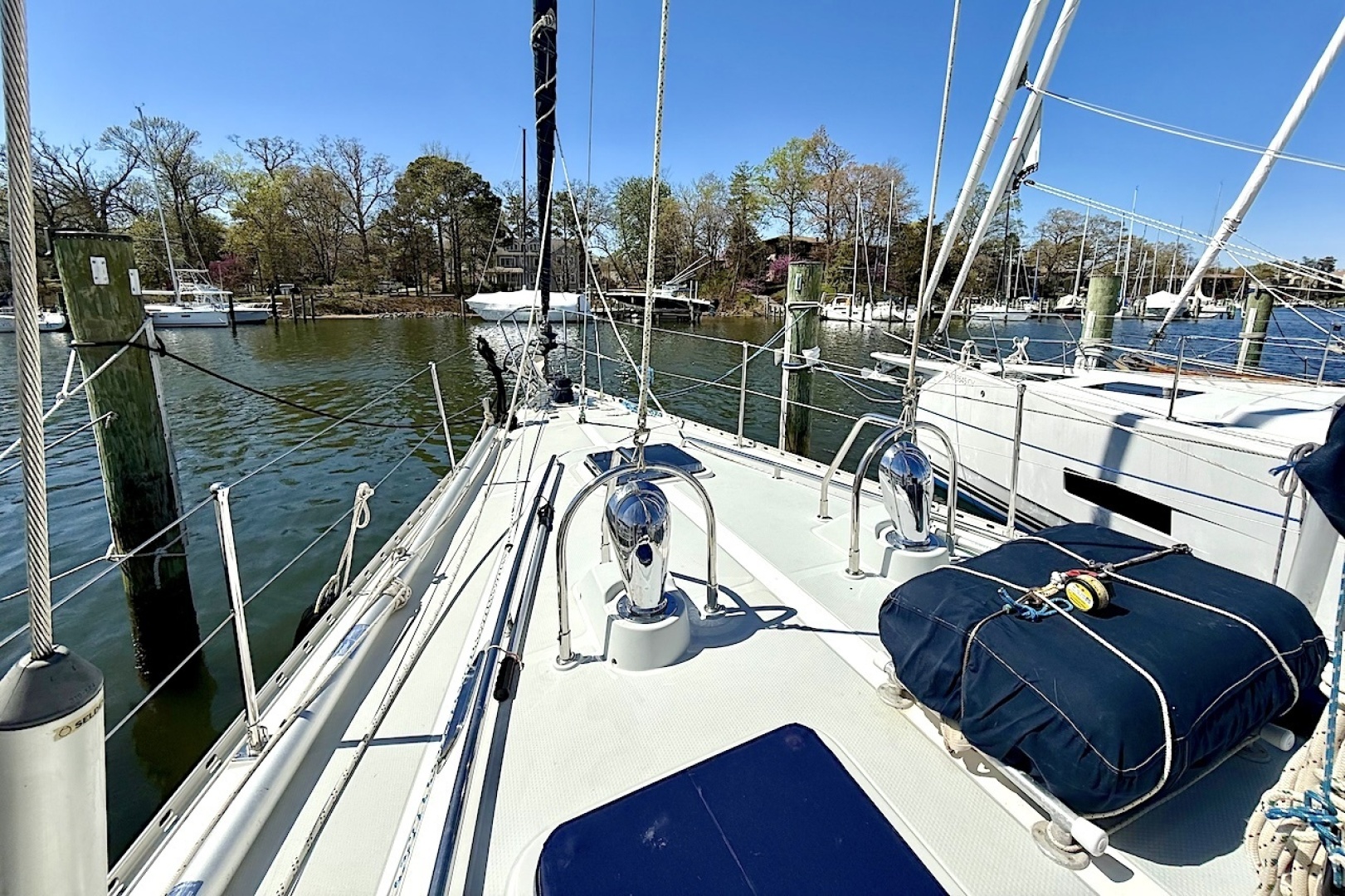 Hylas-49 1998-Mara Annapolis-Maryland-United States-6054790 | Thumbnail
