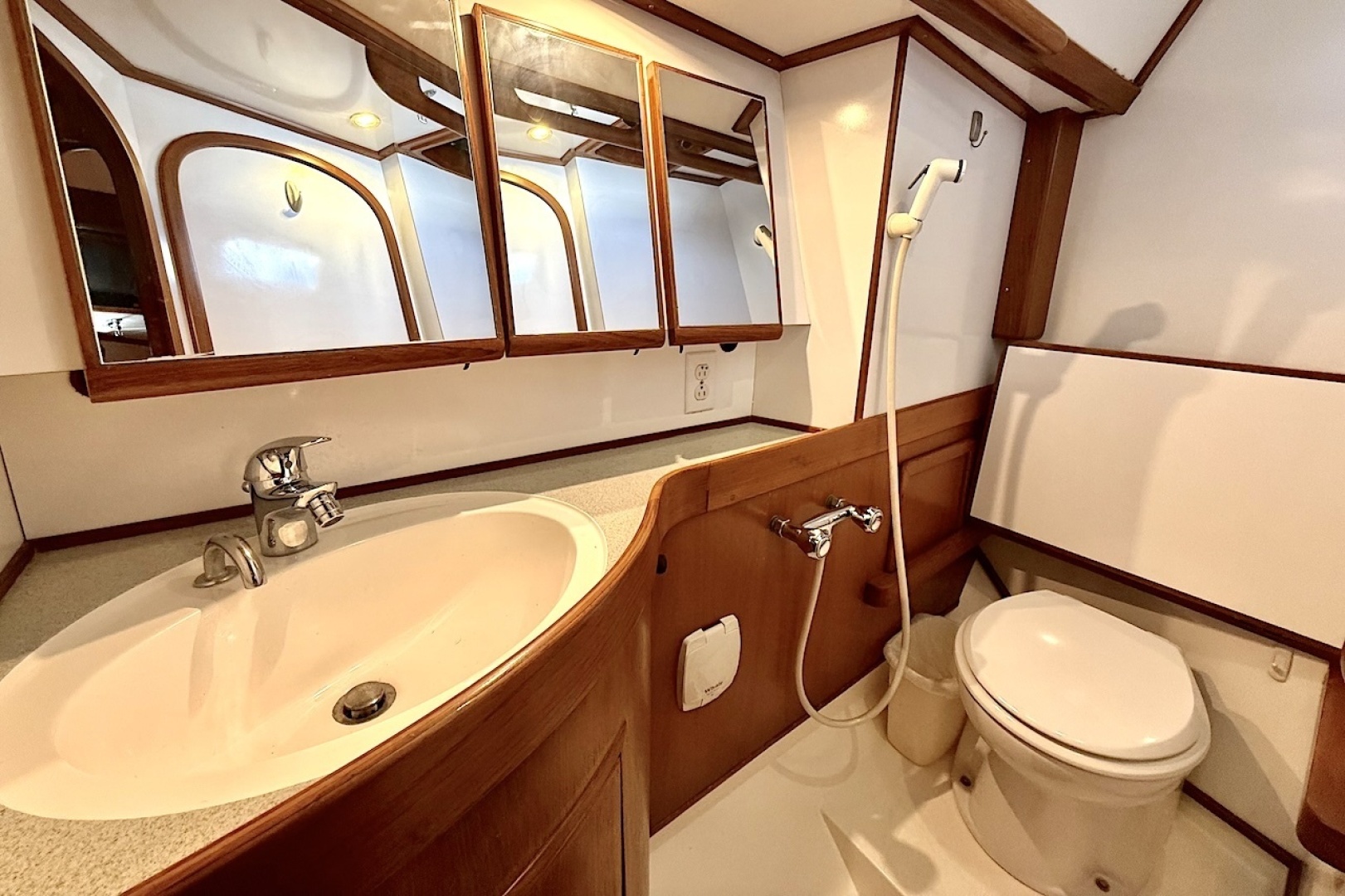 Hylas-49 1998-Mara Annapolis-Maryland-United States-6054809 | Thumbnail