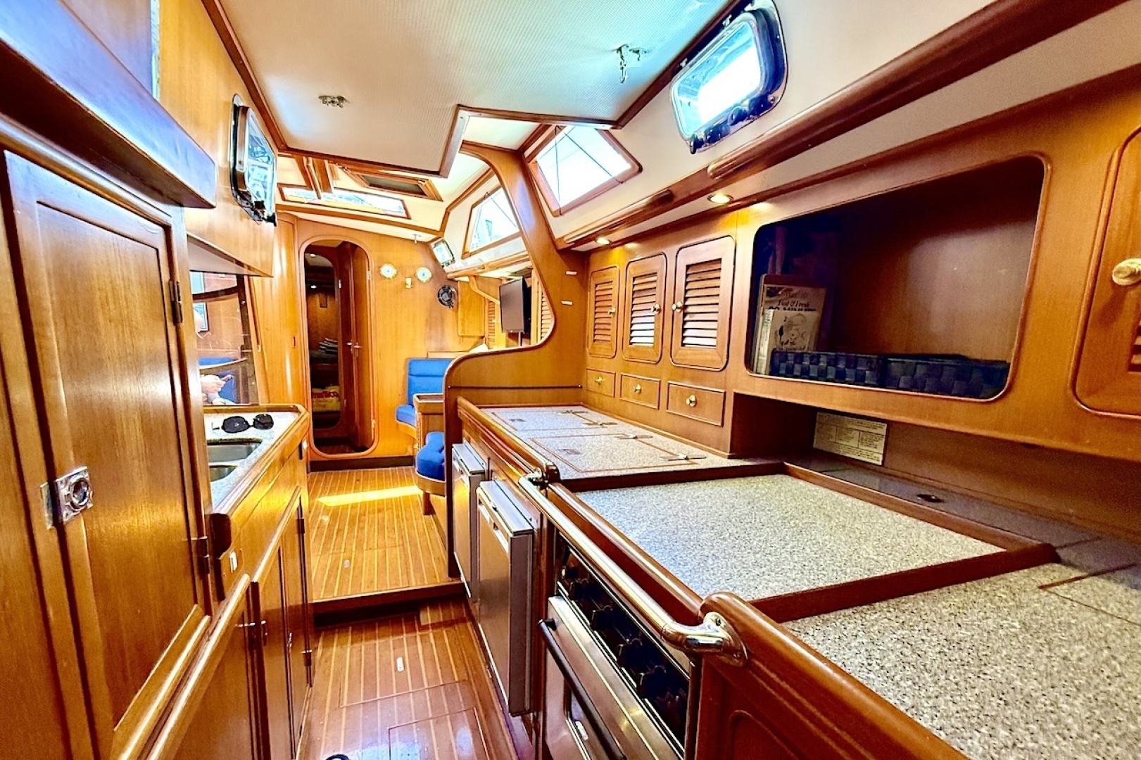 Hylas-49 1998-Mara Annapolis-Maryland-United States-6054801 | Thumbnail