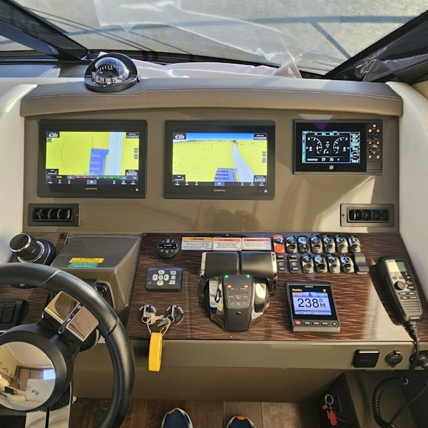 Carver-C37  Coupe 2020-Makin Waves Myrtle Beach-South Carolina-United States-6054870