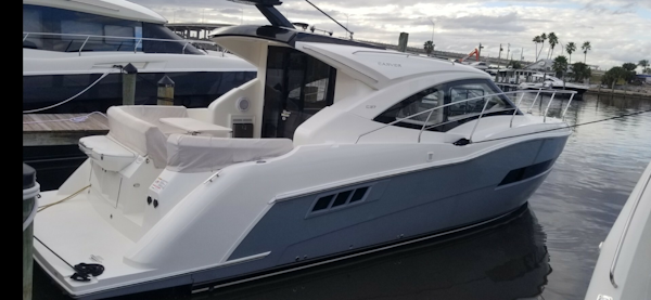 Carver-C37  Coupe 2020-Makin Waves Myrtle Beach-South Carolina-United States-6054857
