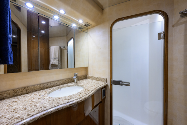 Viking-Convertible 2014-DESPERADO Virginia Beach-Virginia-United States-Viking 70 DESPERADO  Master Head-6056775