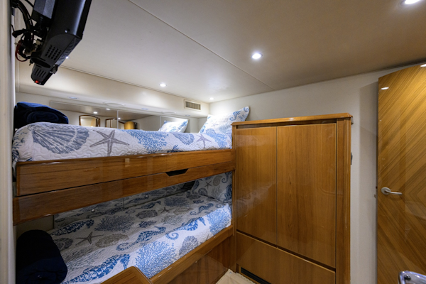 Viking-Convertible 2014-DESPERADO Virginia Beach-Virginia-United States-Viking 70 DESPERADO  Crew Stateroom-6056792