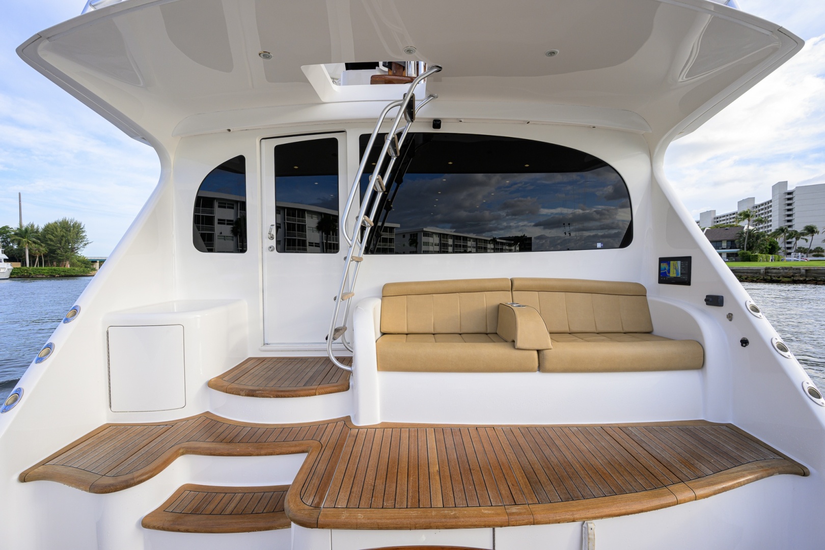 Viking-Convertible 2014-DESPERADO Virginia Beach-Virginia-United States-Viking 70 DESPERADO  Cockpit-6056849 | Thumbnail