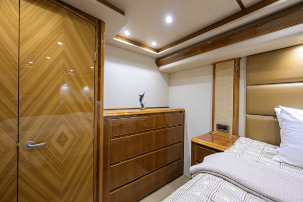 Viking-Convertible 2014-DESPERADO Virginia Beach-Virginia-United States-Viking 70 DESPERADO  Master Stateroom-6056774