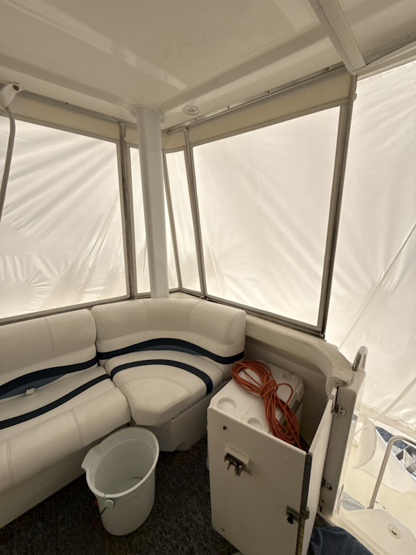 Silverton-422 1999-SEABK LA SALLE-Michigan-United States-6056405