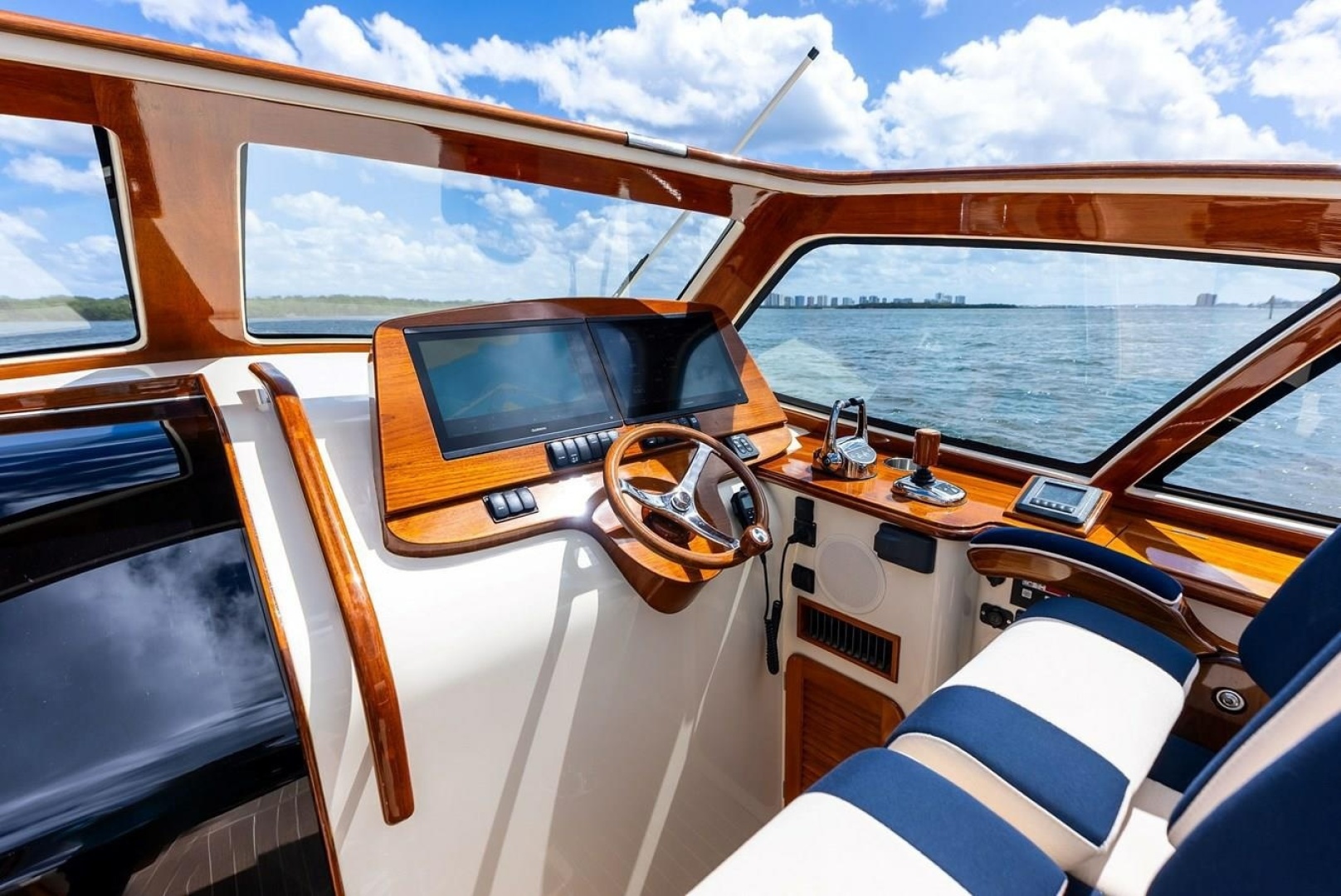 Hinckley-Talaria 38R 2008-RASCAL North Palm Beach-Florida-United States-6056740 | Thumbnail