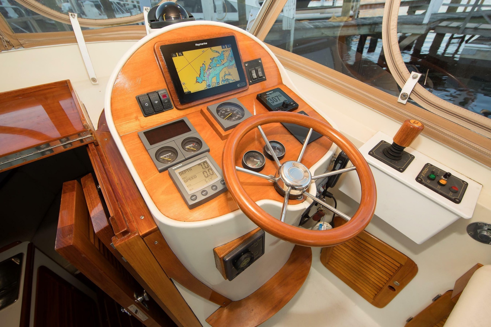 Hinckley-Runabout 29 1997-Golden Gate Old Lyme-Connecticut-United States-6058538 | Thumbnail