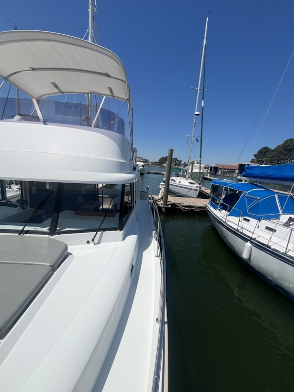 Beneteau-Swift Trawler 34 2015-Silver Lining Deltaville-Virginia-United States-Port Walkway From Bow-6106020