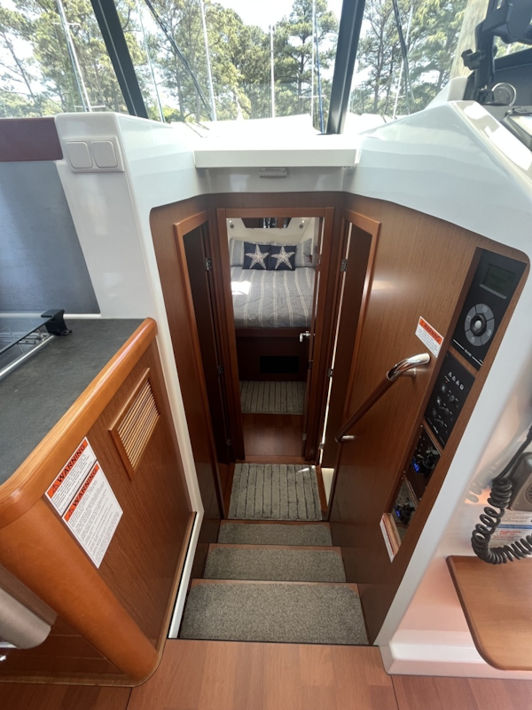 Beneteau-Swift Trawler 34 2015-Silver Lining Deltaville-Virginia-United States-Steps To Staterooms-6105989