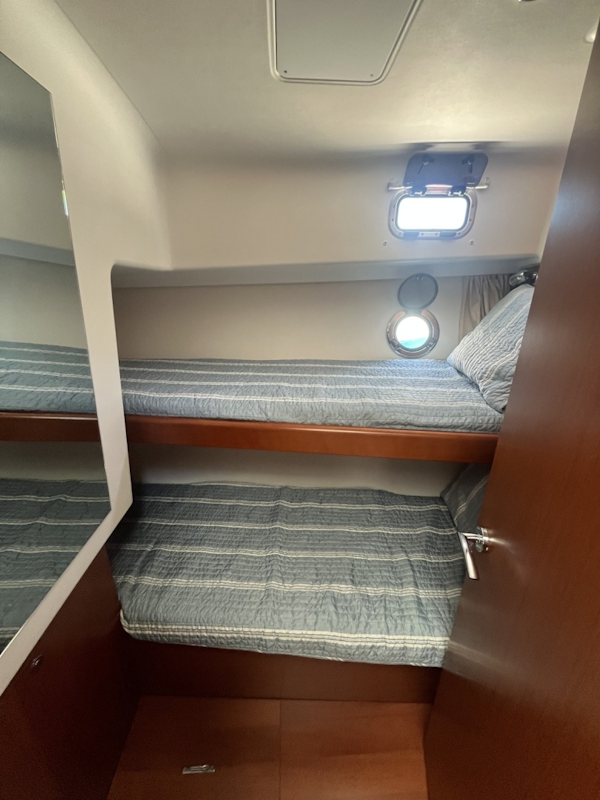 Beneteau-Swift Trawler 34 2015-Silver Lining Deltaville-Virginia-United States-Guest Bunks-6105988