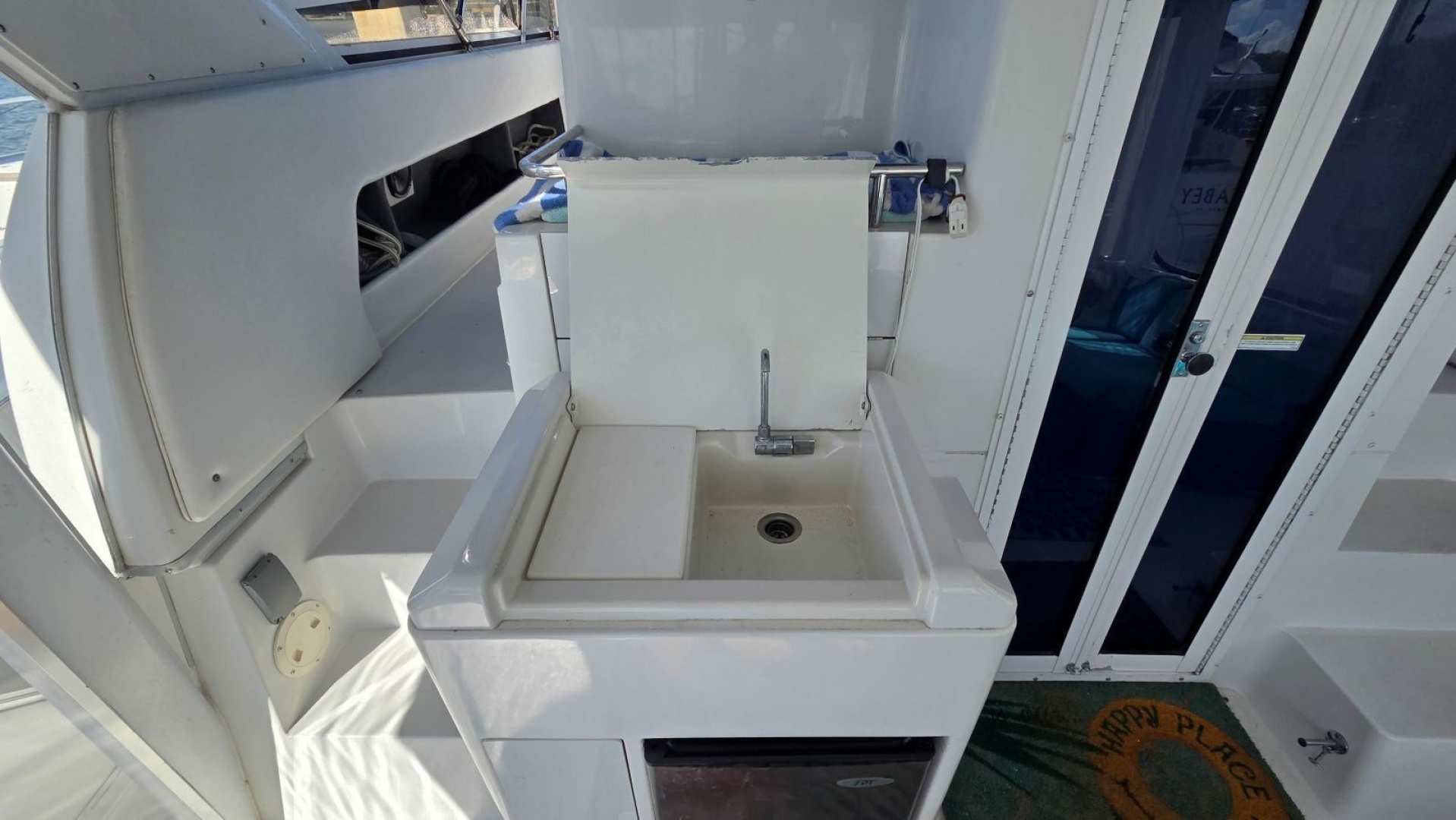 Carver-405 Aft Cabin Motor Yacht 1998-I Swear Gibsonton-Florida-United States-Aft Deck-6060837 | Thumbnail