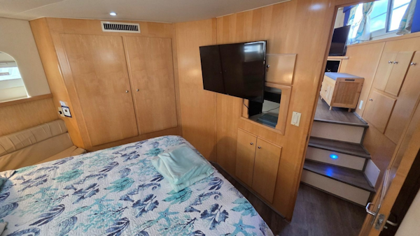 Carver-405 Aft Cabin Motor Yacht 1998-I Swear Gibsonton-Florida-United States-Primary Stateroom-6060880