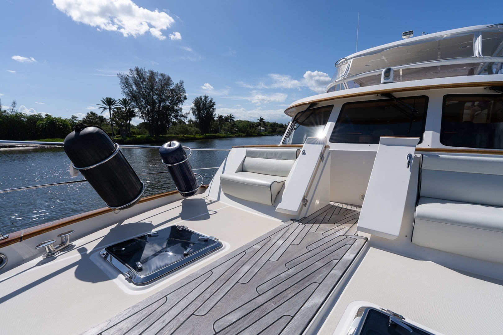 Marlow-Explorer 58E 2016-BUOYANT FORCE Vero Beach-Florida-United States BOW STBD AFT-6060808 | Thumbnail