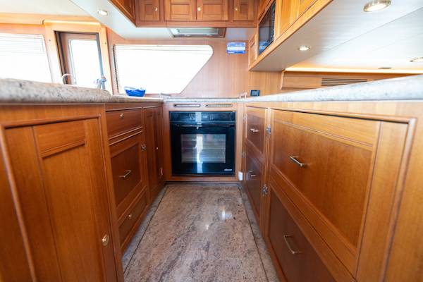 Marlow-Explorer 58E 2016-BUOYANT FORCE Vero Beach-Florida-United States-DRAWER FRIDGEFREEZER-6060742