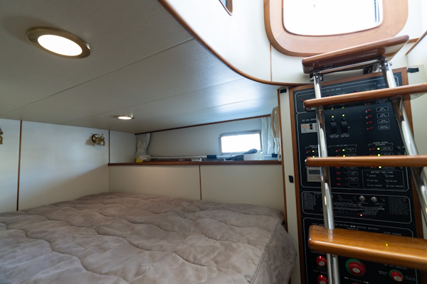 Marlow-Explorer 58E 2016-BUOYANT FORCE Vero Beach-Florida-United States-PORT CREW BUNK-6060814