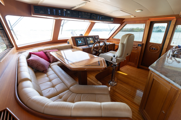 Marlow-Explorer 58E 2016-BUOYANT FORCE Vero Beach-Florida-United States-DINETTE FWD STBD-6060727