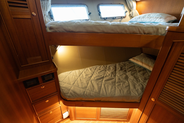 Marlow-Explorer 58E 2016-BUOYANT FORCE Vero Beach-Florida-United States PORT GUEST BUNK PORT-6060765