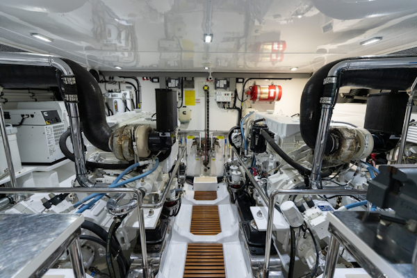 Marlow-Explorer 58E 2016-BUOYANT FORCE Vero Beach-Florida-United States ENGINE ROOM FWD 2-6060820