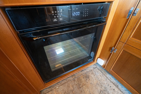 Marlow-Explorer 58E 2016-BUOYANT FORCE Vero Beach-Florida-United States-OVEN-6060743