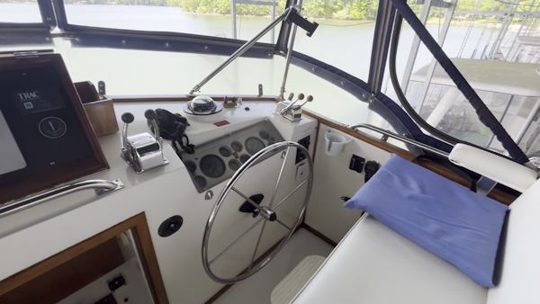 Grand Banks-49 Motor Yacht 1987 -Ten Mile-Tennessee-United States-Phoenix Upper Helm2-6105420