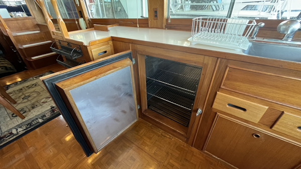 Grand Banks-49 Motor Yacht 1987 -Ten Mile-Tennessee-United States-Refrigerator-6087003