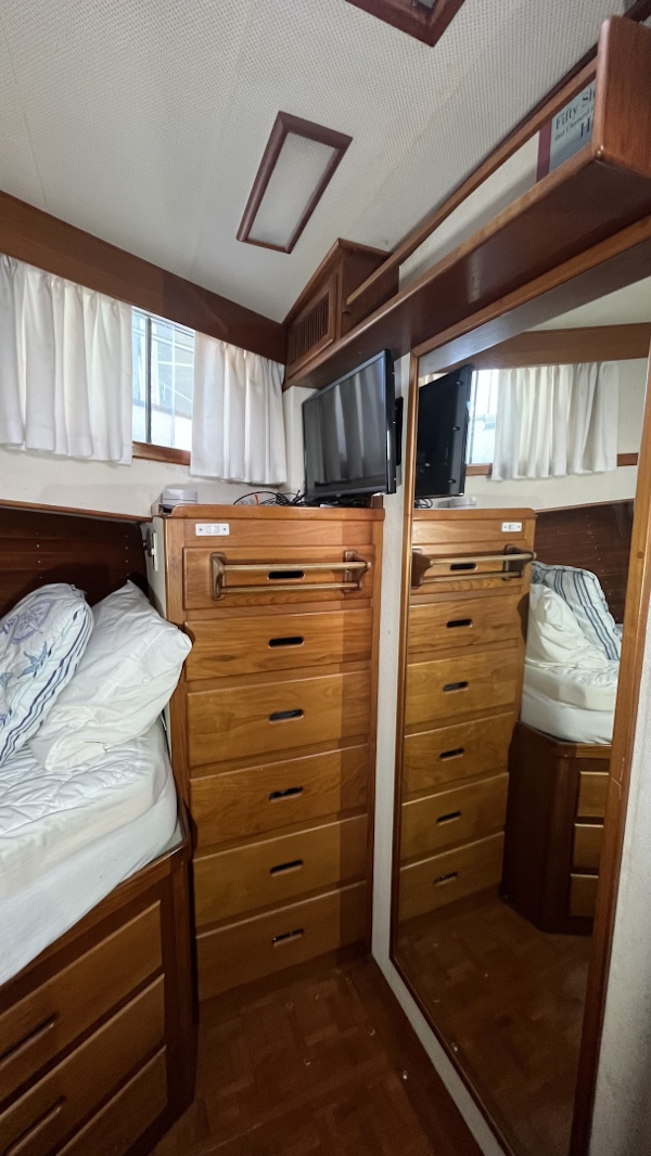 Grand Banks-49 Motor Yacht 1987 -Ten Mile-Tennessee-United States-V Berth 3-6086981