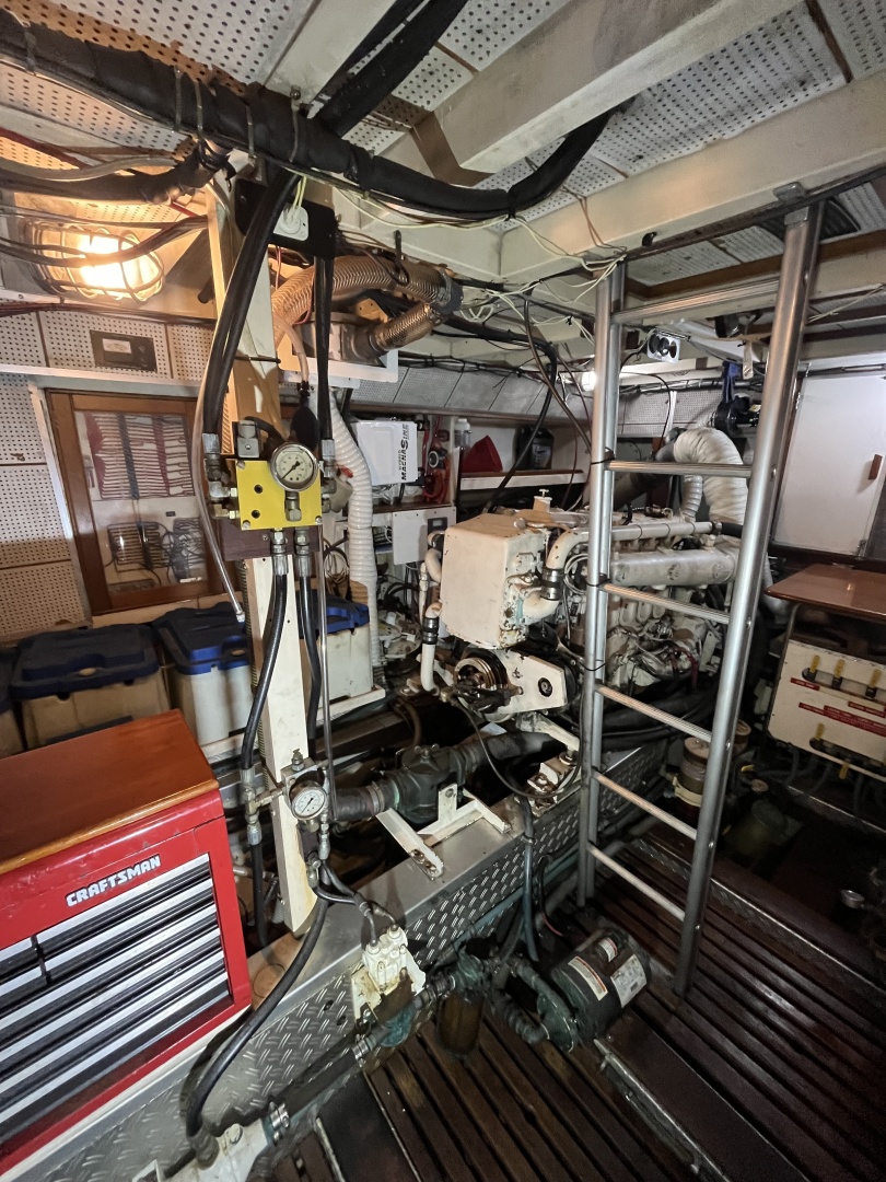 Grand Banks-49 Motor Yacht 1987 -Ten Mile-Tennessee-United States-Engine Room 2-6089069 | Thumbnail