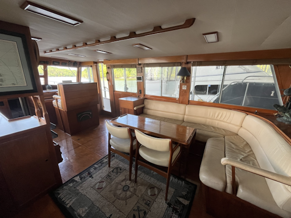 Grand Banks-49 Motor Yacht 1987 -Ten Mile-Tennessee-United States-Salon-6087036
