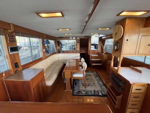 Grand Banks-49 Motor Yacht 1987 -Ten Mile-Tennessee-United States-Salon From Helm-6087016