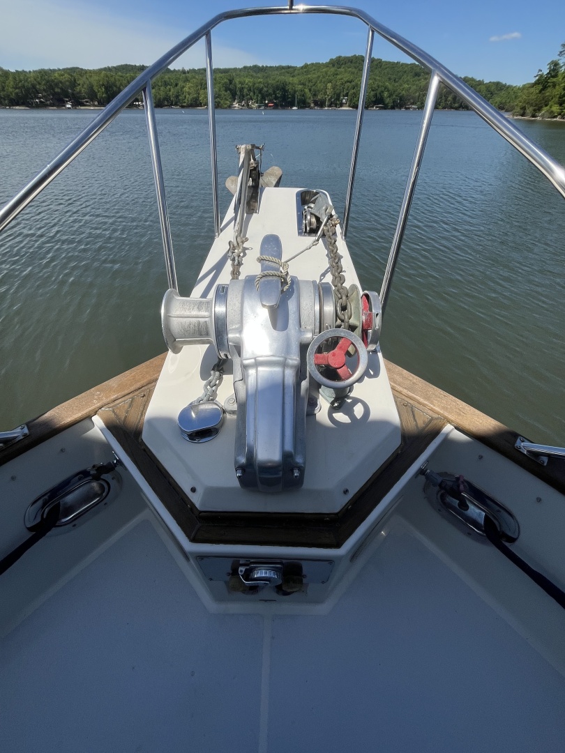 Grand Banks-49 Motor Yacht 1987 -Ten Mile-Tennessee-United States-Windlass-6089077 | Thumbnail