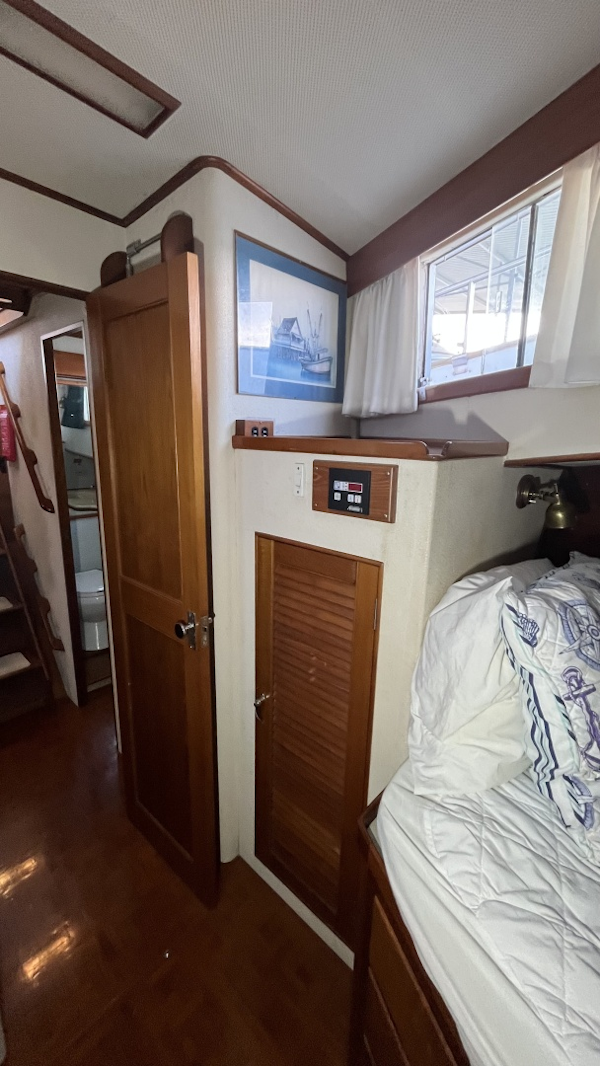 Grand Banks-49 Motor Yacht 1987 -Ten Mile-Tennessee-United States-V Berth 4-6086979