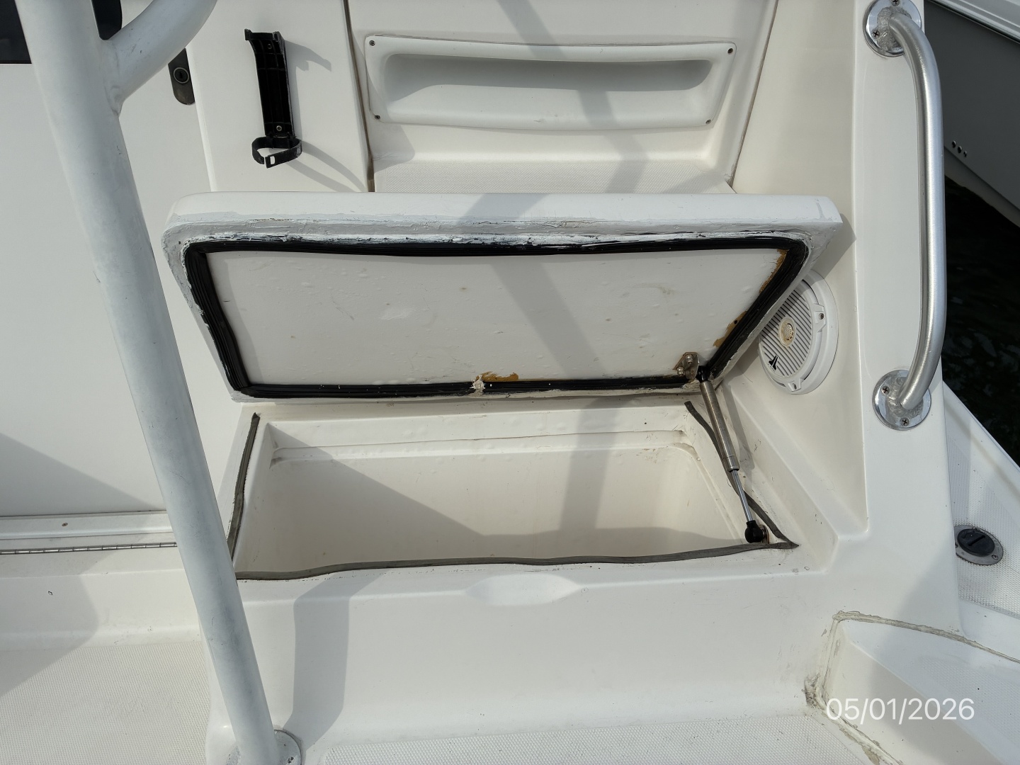 Luhrs-Convertible 2005-You Two New Smyrna Beach-Florida-United States-34 Luhrs Cockpit-6086229 | Thumbnail