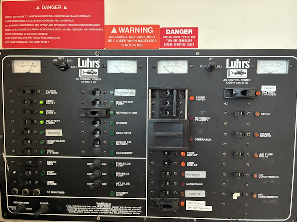 Luhrs-Convertible 2005-You Two New Smyrna Beach-Florida-United States-34 Luhrs Electrical Panel-6086421
