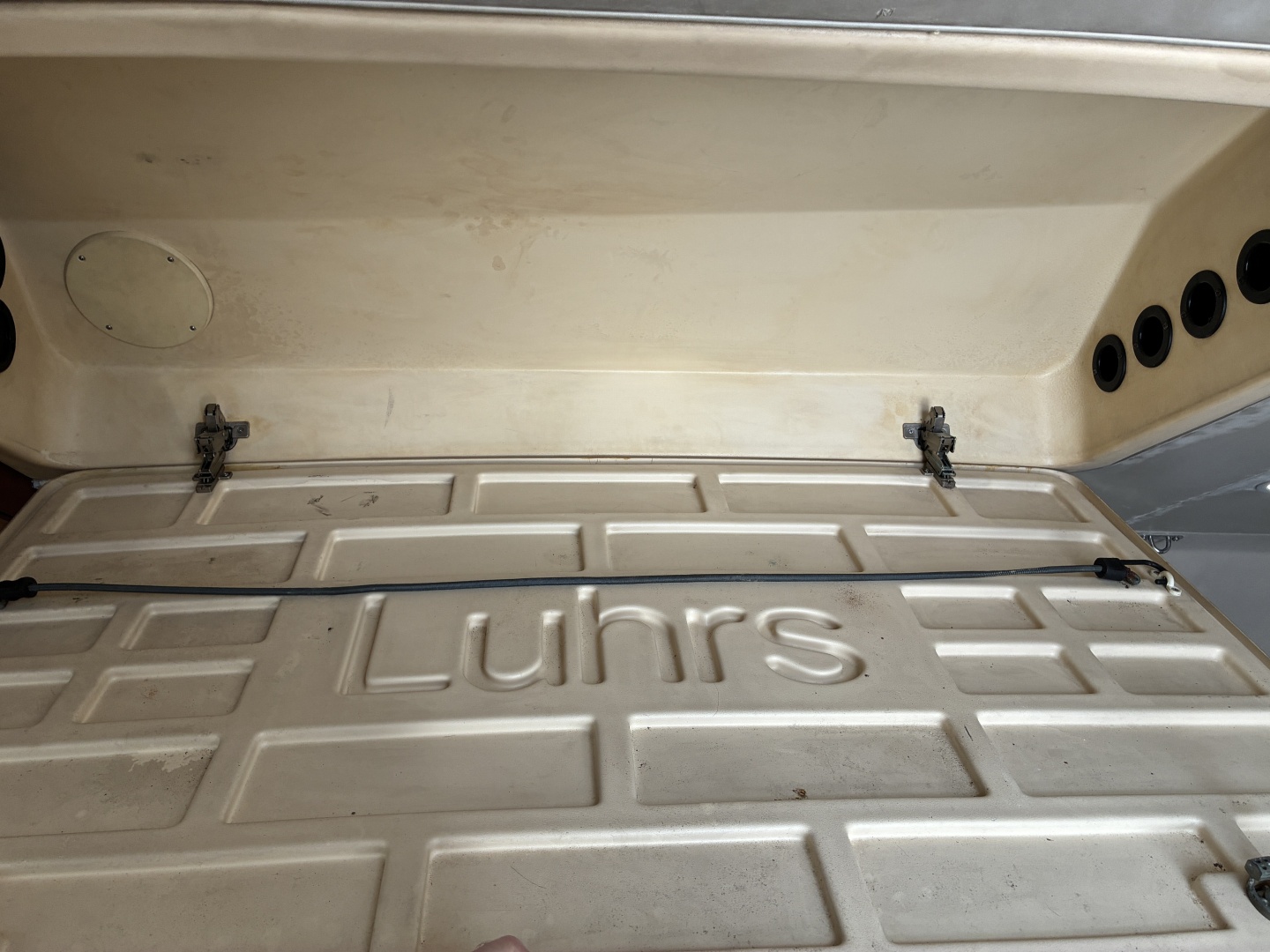 Luhrs-Convertible 2005-You Two New Smyrna Beach-Florida-United States-34 Luhrs Rod Locker-6086407 | Thumbnail