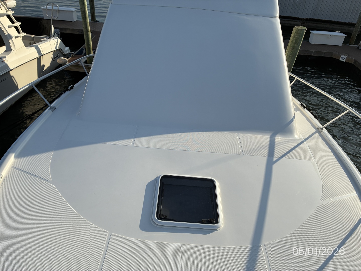 Luhrs-Convertible 2005-You Two New Smyrna Beach-Florida-United States-34 Luhrs Foredeck-6086225 | Thumbnail