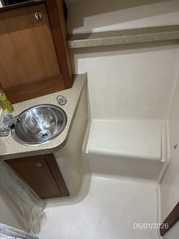 Luhrs-Convertible 2005-You Two New Smyrna Beach-Florida-United States-34 Luhrs Head Port-6086401
