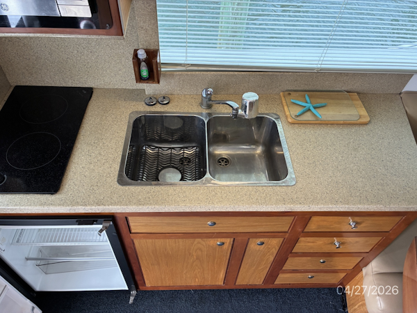 Luhrs-Convertible 2005-You Two New Smyrna Beach-Florida-United States-34 Luhrs Galley-6086389