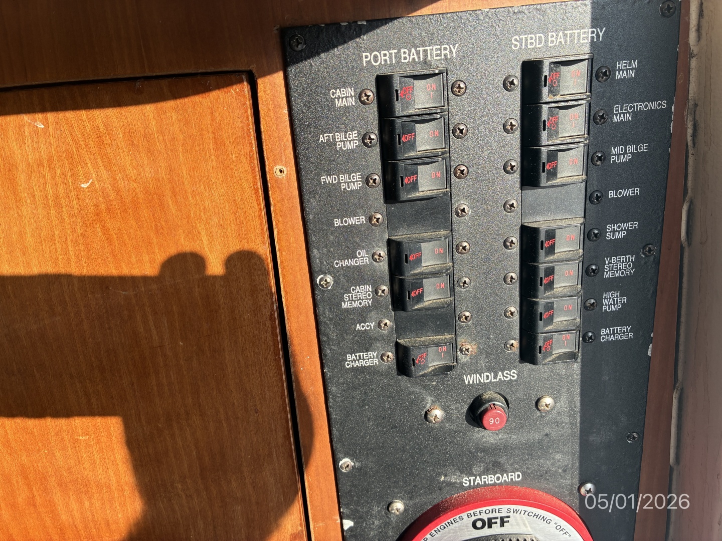 Luhrs-Convertible 2005-You Two New Smyrna Beach-Florida-United States-34 Luhrs Battery Panel-6086420 | Thumbnail