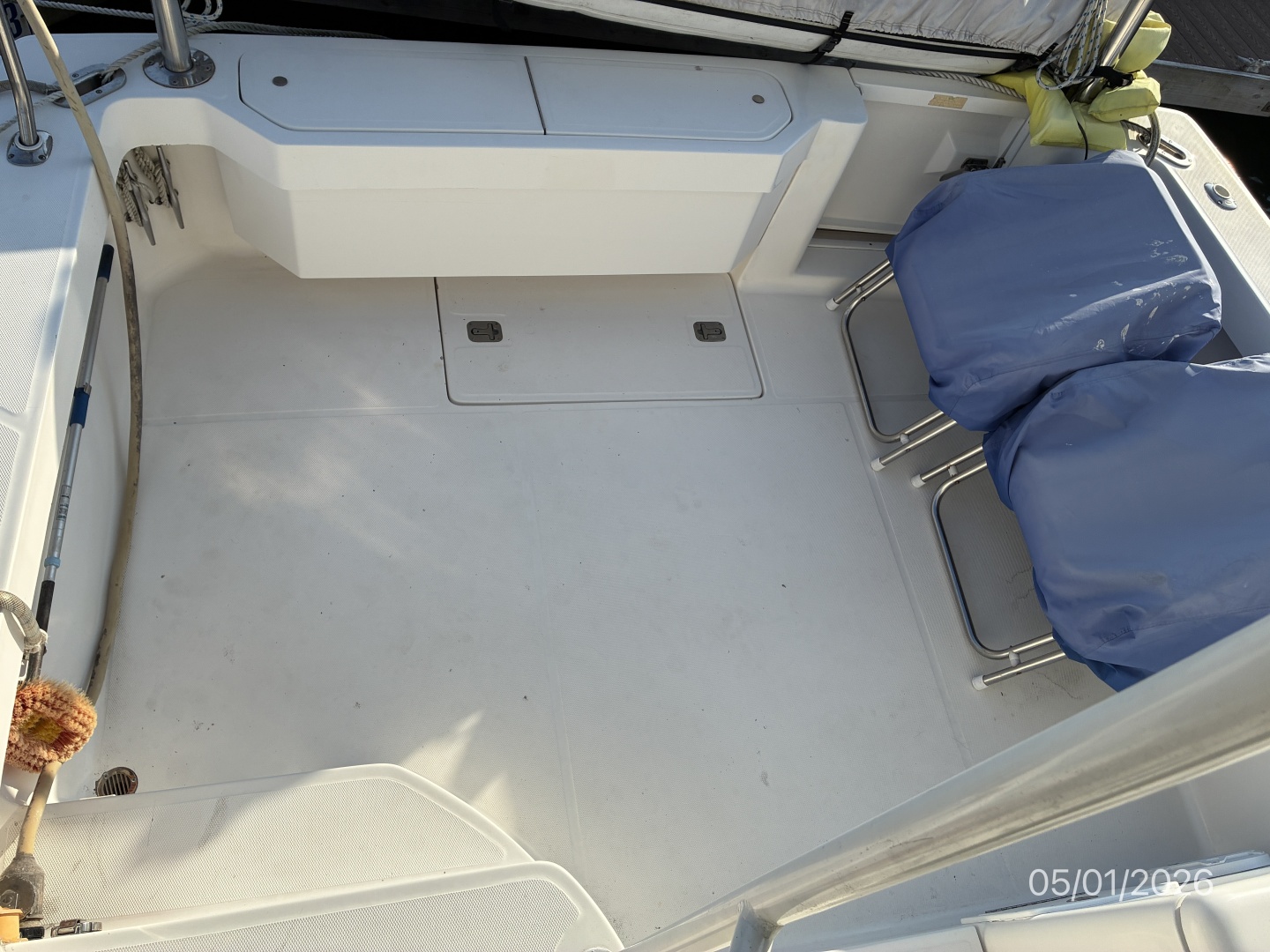 Luhrs-Convertible 2005-You Two New Smyrna Beach-Florida-United States-34 Luhrs Cockpit-6086228 | Thumbnail
